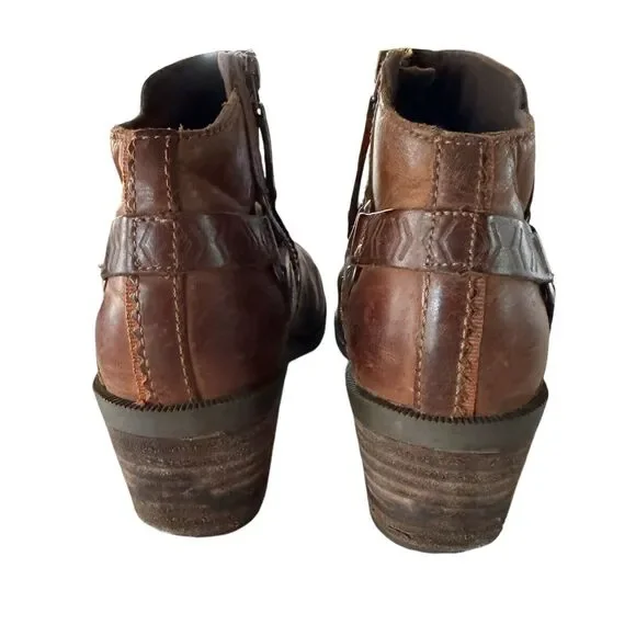 Teva Womens Foxy Ankle Boots Brown Leather Block Heels Almond Toe Side Zip 6 - Picture 2 of 8